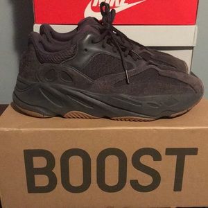 Yeezy 700 V1 - black/grey Size: 11